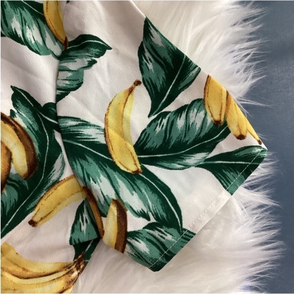 Forever 21 banana theme button tie front cropped top Woman’s size small - Picture 5 of 13